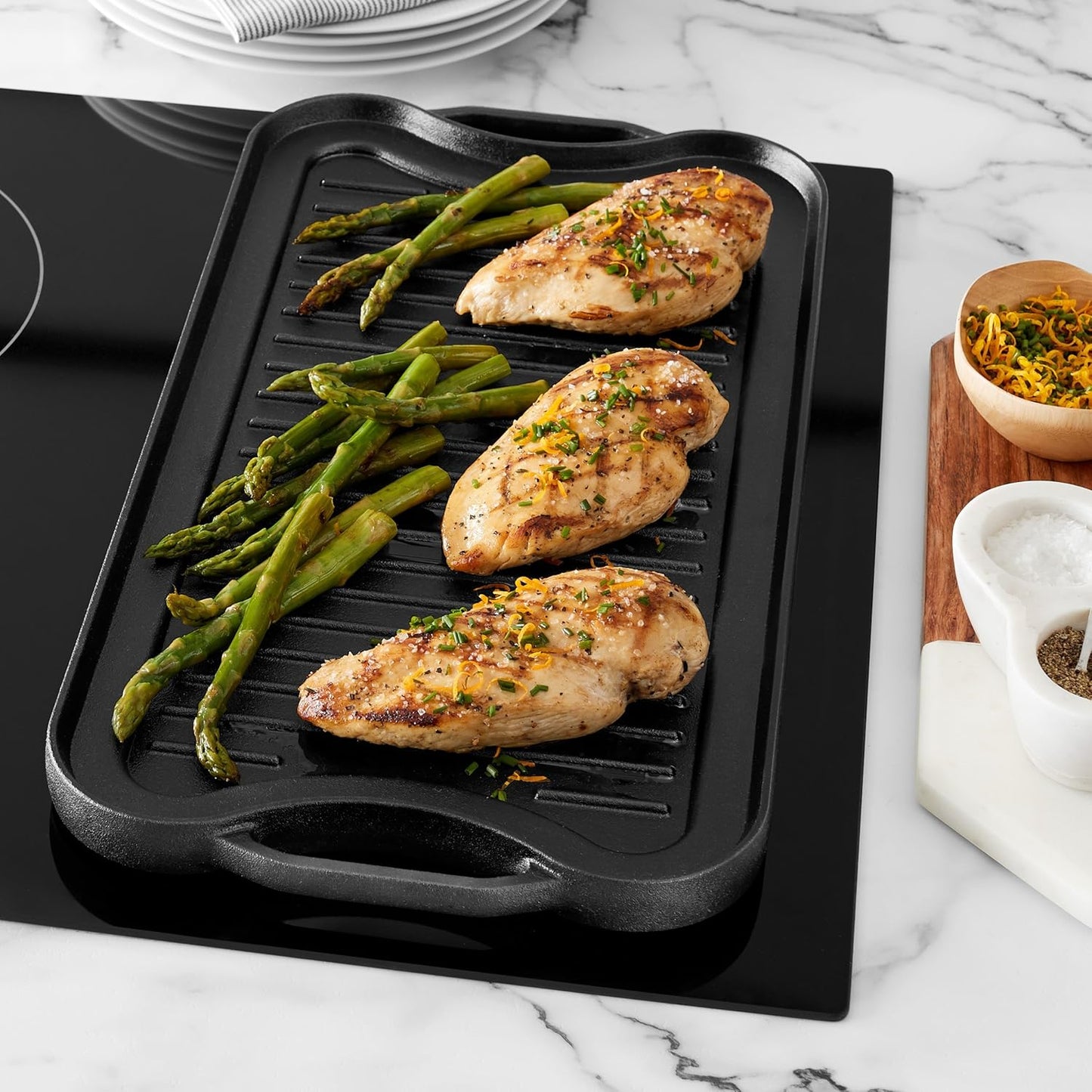 Amazon Basics Cast Iron Griddle